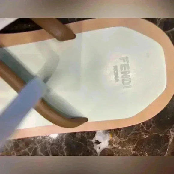 Fendi O'Lock Leather Colorblock Sandals Size 37.5 - Picture 10 of 13